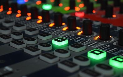 Změny na Slovensku: Prodej UPC, DVB-T bez Joj i nový šéf rozhlasu