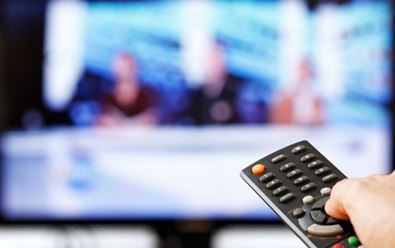 ATO: Televizní sledovanost se zvýšila o 45 minut denně