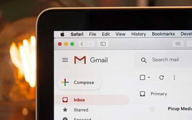 Odesílání hromadných e-mailů přes Gmail se zpřísňuje