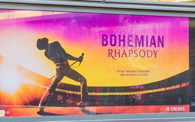 Nedělním pořadem byl snímek Bohemian Rhapsody