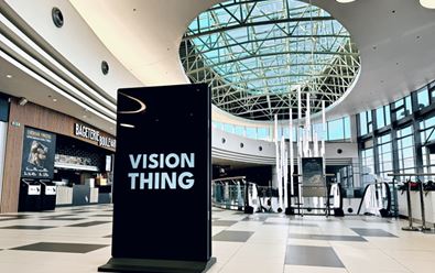 Vision Thing staví vlastní síť DOOH obrazovek po Česku