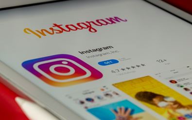 Meta uvedla verzi Instagramu pro iPady, v centru jsou reels videa