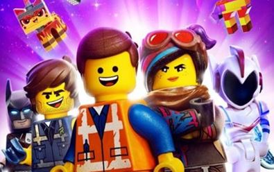 Warner TV přidává na středy Lego příběhy a na neděle komedie