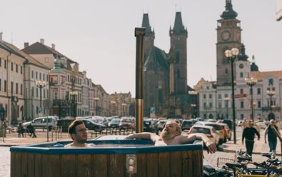 Hradec Králové k 800 letům připravil kampaň i dronovou show