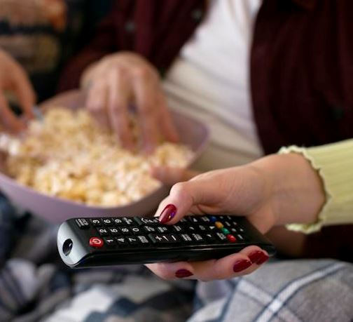 Čechům v televizi vadí málo kvality i neustálé reprízování