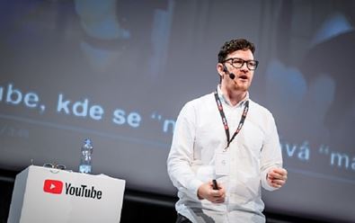 YouTube při umísťování spotů naplno využívá umělou inteligenci