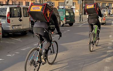 Bageterie Boulevard „zaměstnává“ do rozvozu cyklisty