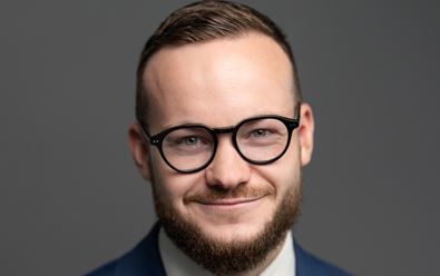 Daniel Krus vede public affairs ve FleishmanHillard, střídá Lenku Do