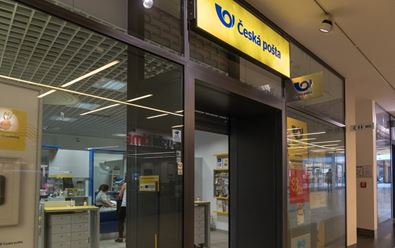 Česká pošta kupuje část PNS, největšího distributora tisku