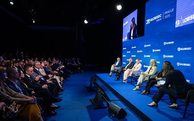 Média na hraně přežití. Chybí peníze, další ránu přináší AI