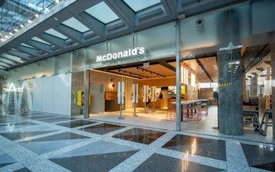 McDonald’s loni navýšil tržby, boduje kuřecí nabídka