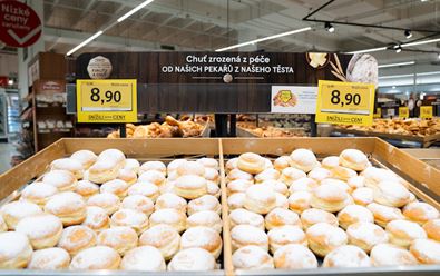 Tesco snižuje ceny všech výrobků z vlastní pekárny