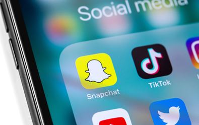V Česku nejdynamičtěji roste TikTok, vrací se i Snapchat