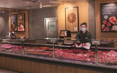 Kaufland zavádí nový způsob balení masa, nahrazuje plast