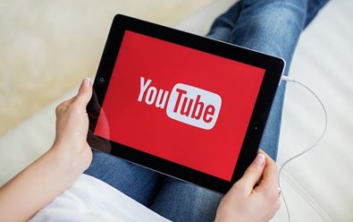 YouTube rozvíjí komerční spolupráci influencerů a značek