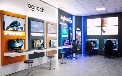 Logitech otevírá shop-in-shop v showroomu Alzy