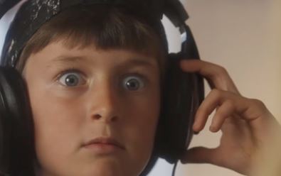 Tělesné tresty na dětech patří do muzea, ukazuje kampaň