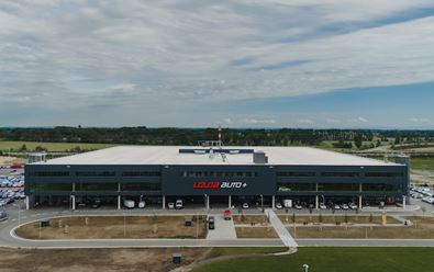 Louda Auto v Poděbradech otevírá největší autosalon v Evropě
