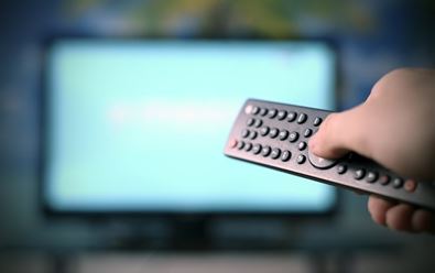 Příliš hlasité TV reklamy? Televize zákon neporušují, říká RRTV