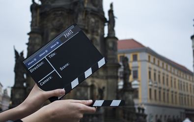 APA: Skloubit práci ve filmu s péčí o dítě lze jen obtížně