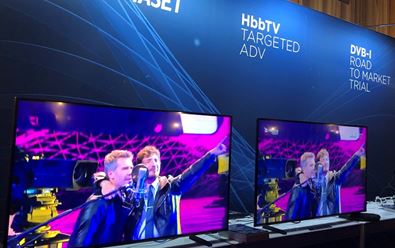 Lineární TV reklamu lze díky HbbTV cílit a personalizovat