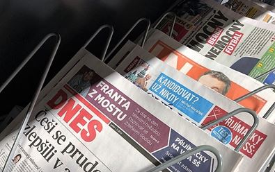 Březnová opatření urychlila pokles prodejů deníků