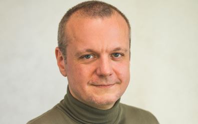 Y’distri: Avatar nám umožňuje tvořit video flexibilněji