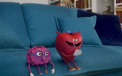 Skip Pay představuje v kampani „nepovedené dárky”