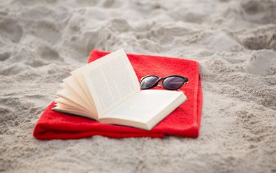 Oborové knižní tipy aneb co si přečíst na dovolené