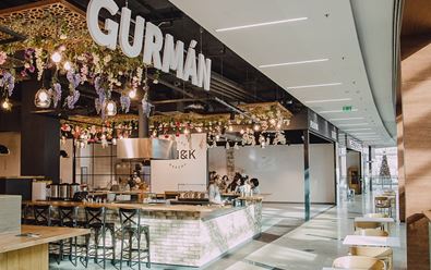 OC Galerie Harfa otevírá nový food court Gurmán Harfa