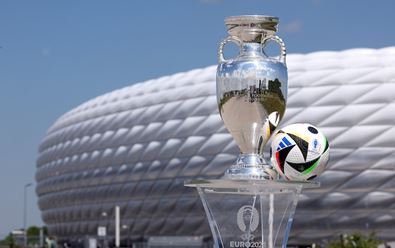 Začíná fotbalové Euro, svátek fotbalu i partnerských aktivací