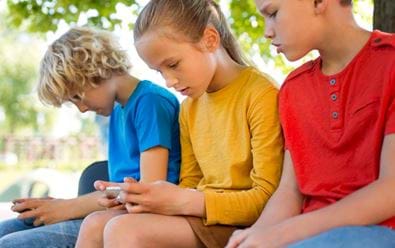 Děti komunikují hlavně online, ze sítí jsou nejvíc na TikToku