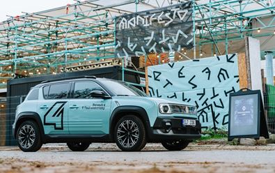 Legendární Renault 4 ožívá v Manifesto Market