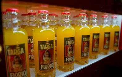 Kofola uvádí vlastní značku prémiové limonády Targa Florio