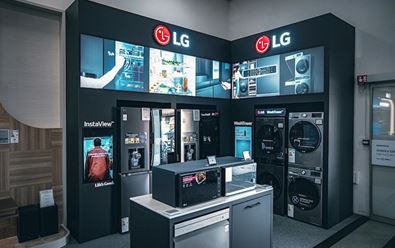 LG na sociální sítě a PR v Česku a na Slovensku volí WOO