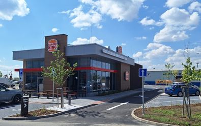 Burger King má 50. pobočku v Česku, chce jich přes 80