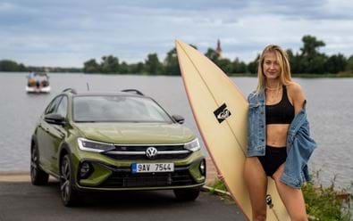 Novými ambasadory Volkswagenu jsou Kotková a Lexa