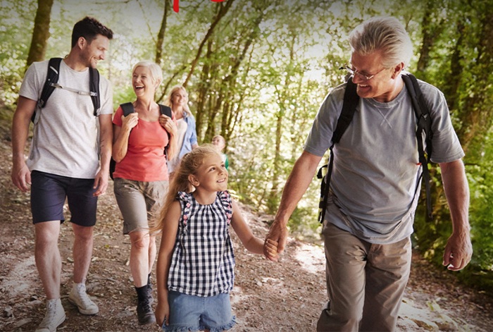 Penny pomáhá značit turistické trasy, vybízí k výletům