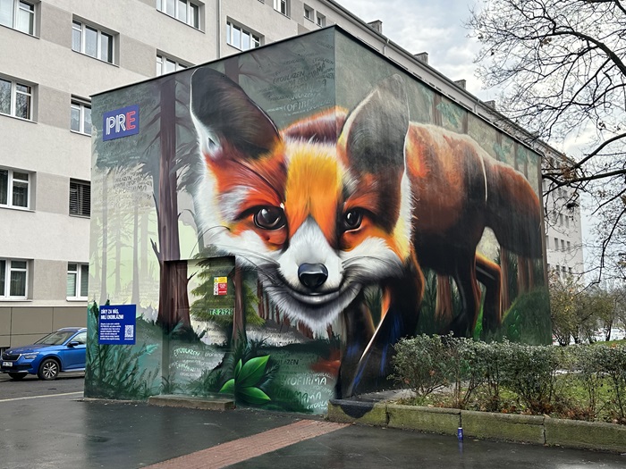 PRE nechala vytvořit ekologický mural, který čistí vzduch