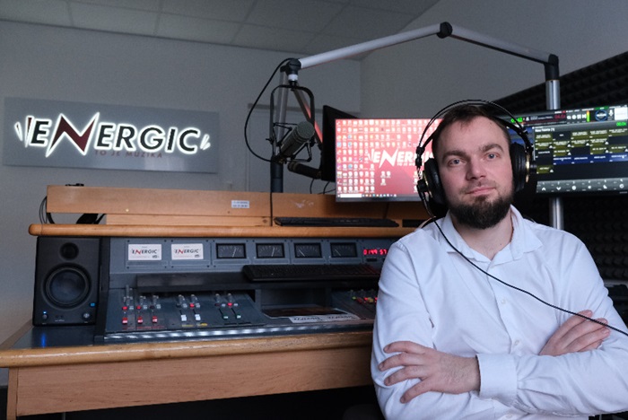 Jednatel a programový ředitel stanice Tomáš Veselý. Zdroj: Radio Energic