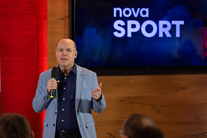 Dušan Mendel na tiskové konferenci Nova Sport, zdroj: TV Nova