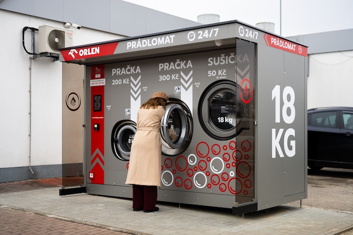 Prádlomat – dvě velkokapacitní pračky a sušičku – dodává společnost Bestseries, zdroj: Orlen.