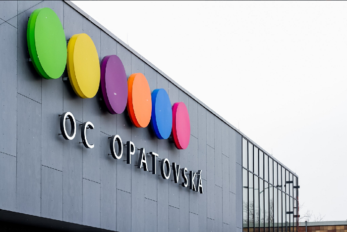 Kdysi totalitní nákupní galerie byla kompletně revitalizována a přestavěna za 300 milionů korun, zdroj: FB OC Opatovská