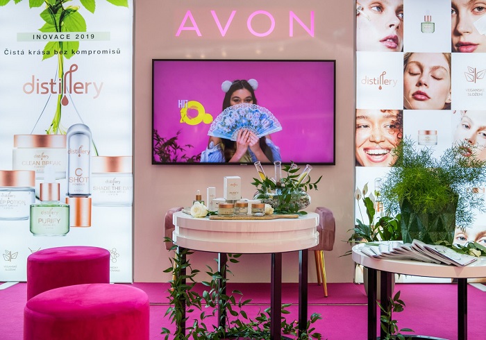 Avon volí na PR na českém trhu Seesame