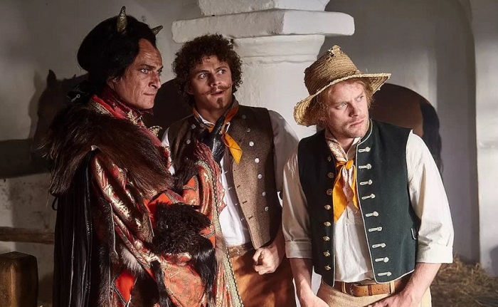 Nedělní večer pro trojici Čertoviny, Ultimátum a Tvoje tvář