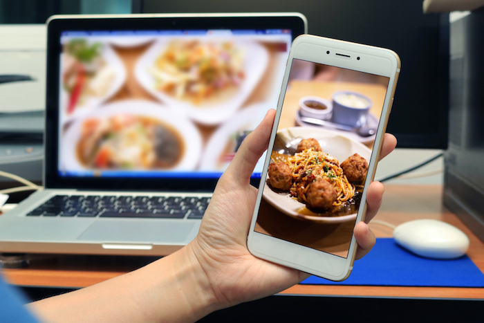 U online potravin je většina Čechů věrná jednomu prodejci