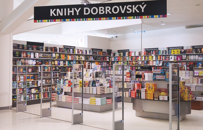 Společnost má celkem 34 prodejen, zdroj: Knihy Dobrovský
