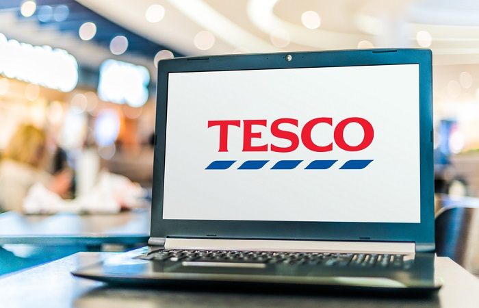 Tesco posiluje online nákupy a doručuje v den objednání