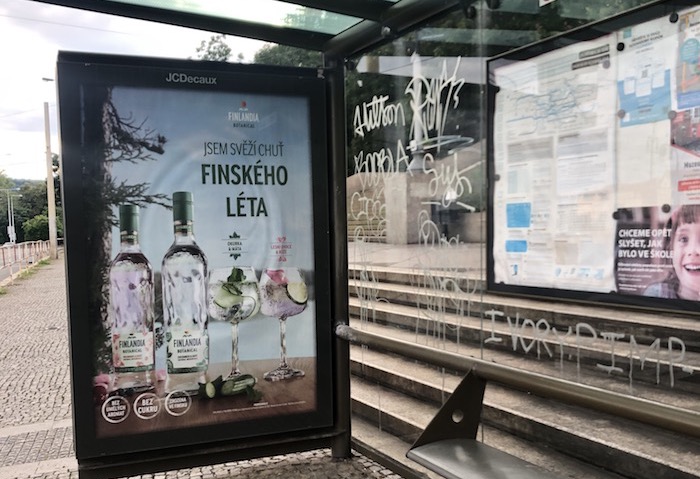 Venkovní reklama na novou řadu Finlandia Botanical, foto: MediaGuru