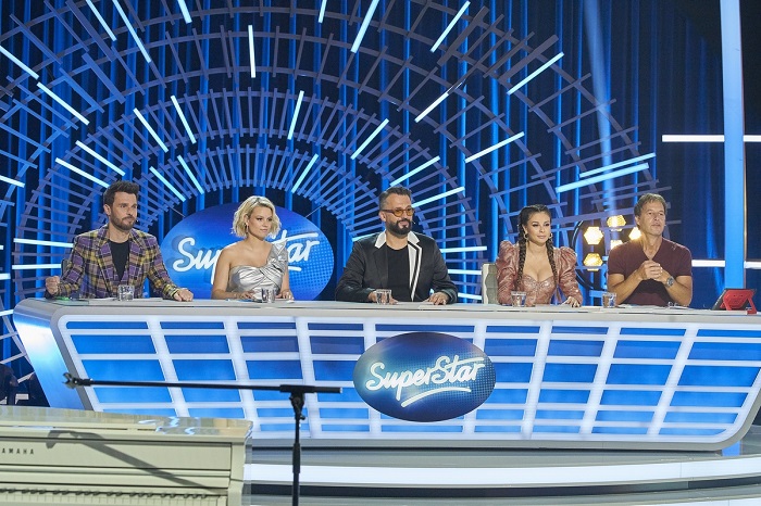 SuperStar opět těsným vítězem nedělního večera